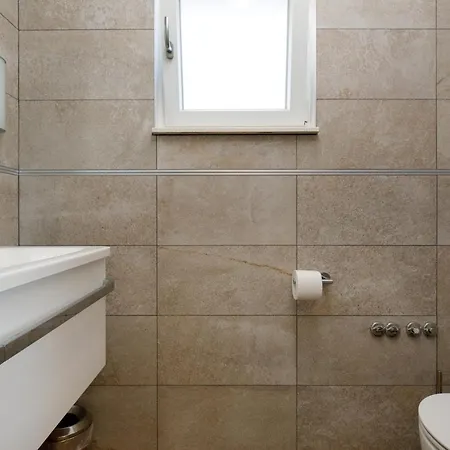 Private Seaside Jacuzzi Villa Anadea Villa *