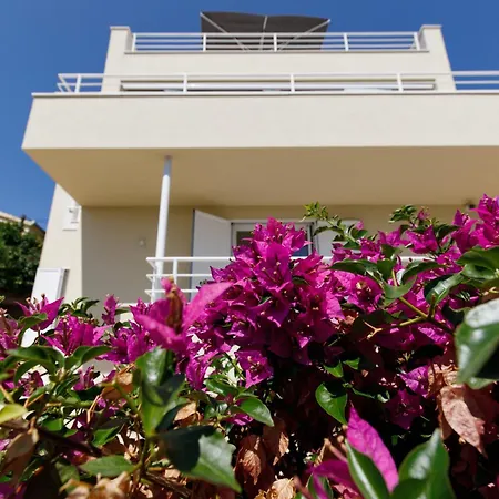 빌라 Private Seaside Jacuzzi Villa Anadea