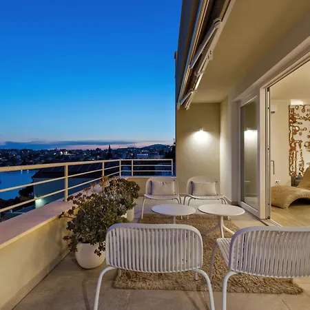 Private Seaside Jacuzzi Villa Anadea Villa *