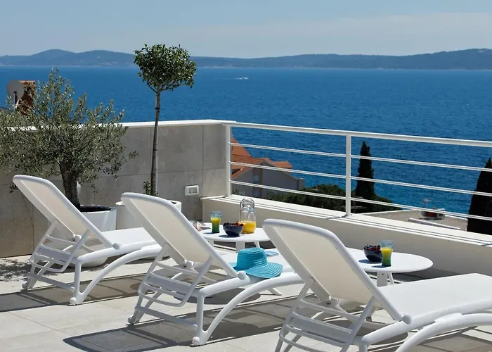 Private Seaside Jacuzzi Anadea וילה