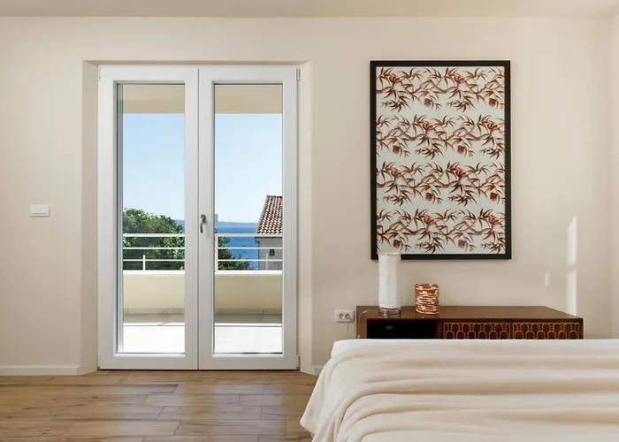 Private Seaside Jacuzzi Anadea וילה *