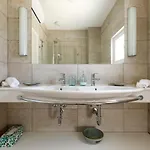 Private Seaside Jacuzzi Anadea Villa Trogir