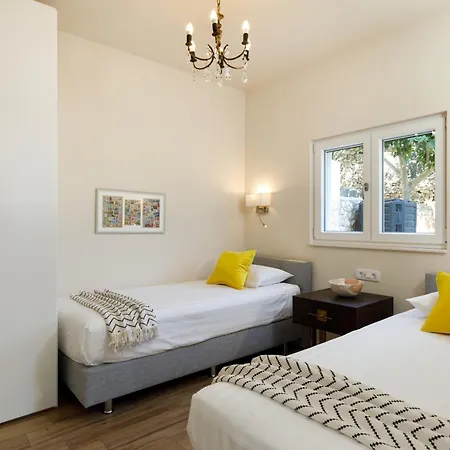 Private Seaside Jacuzzi Anadea Villa *