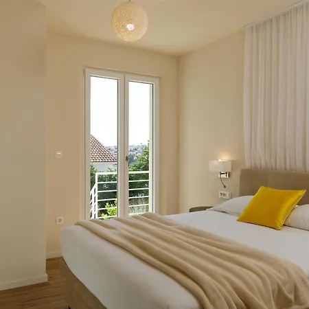Private Seaside Jacuzzi Anadea Villa Trogir