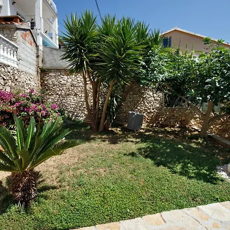 Private Seaside Jacuzzi Anadea Villa *